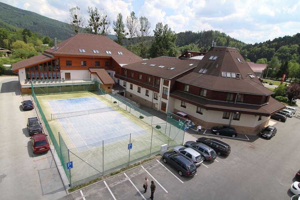 Hotel Horal Rožnov pod Radhoštěm Eksteriør billede