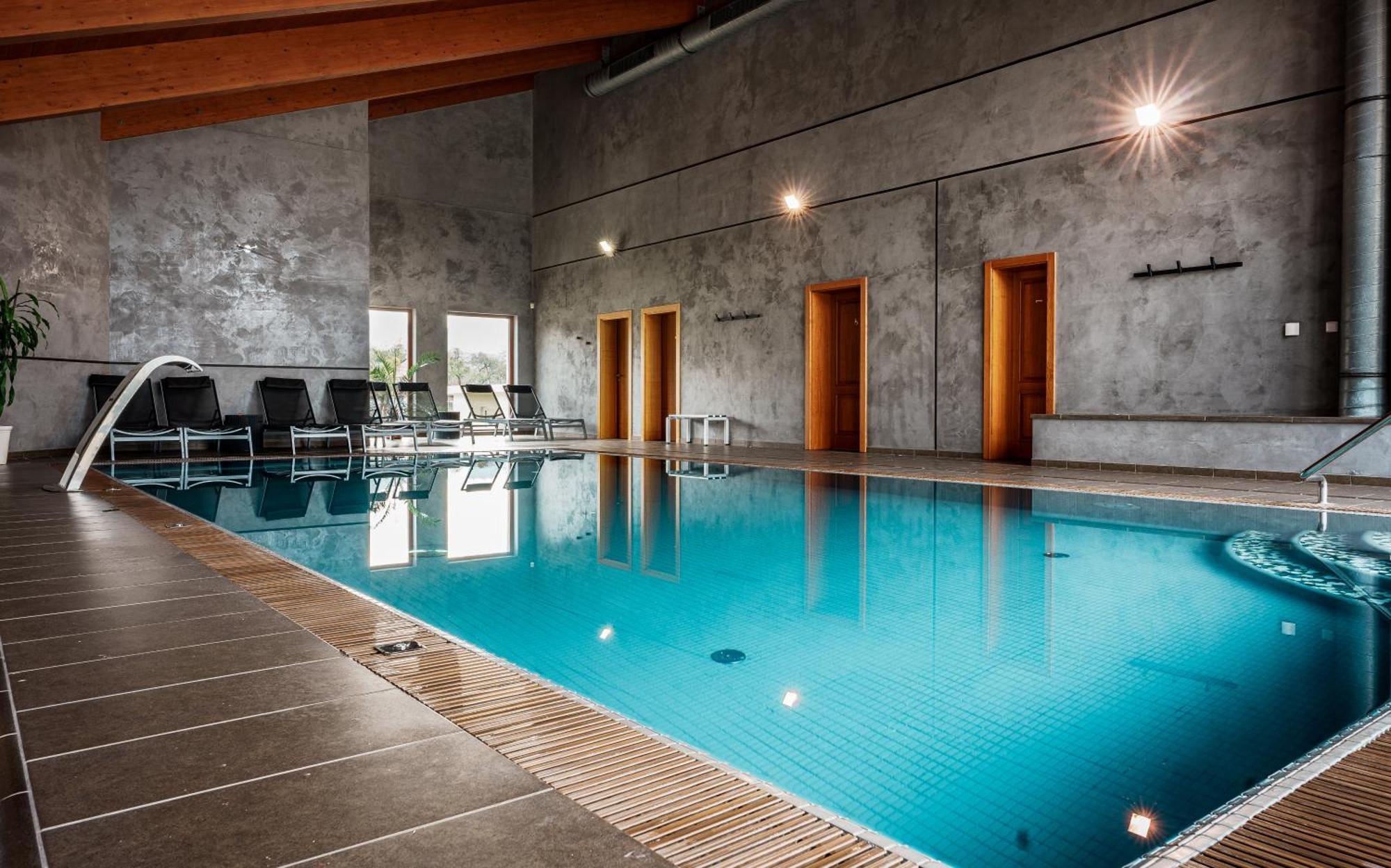 Hotel Horal Rožnov pod Radhoštěm Eksteriør billede