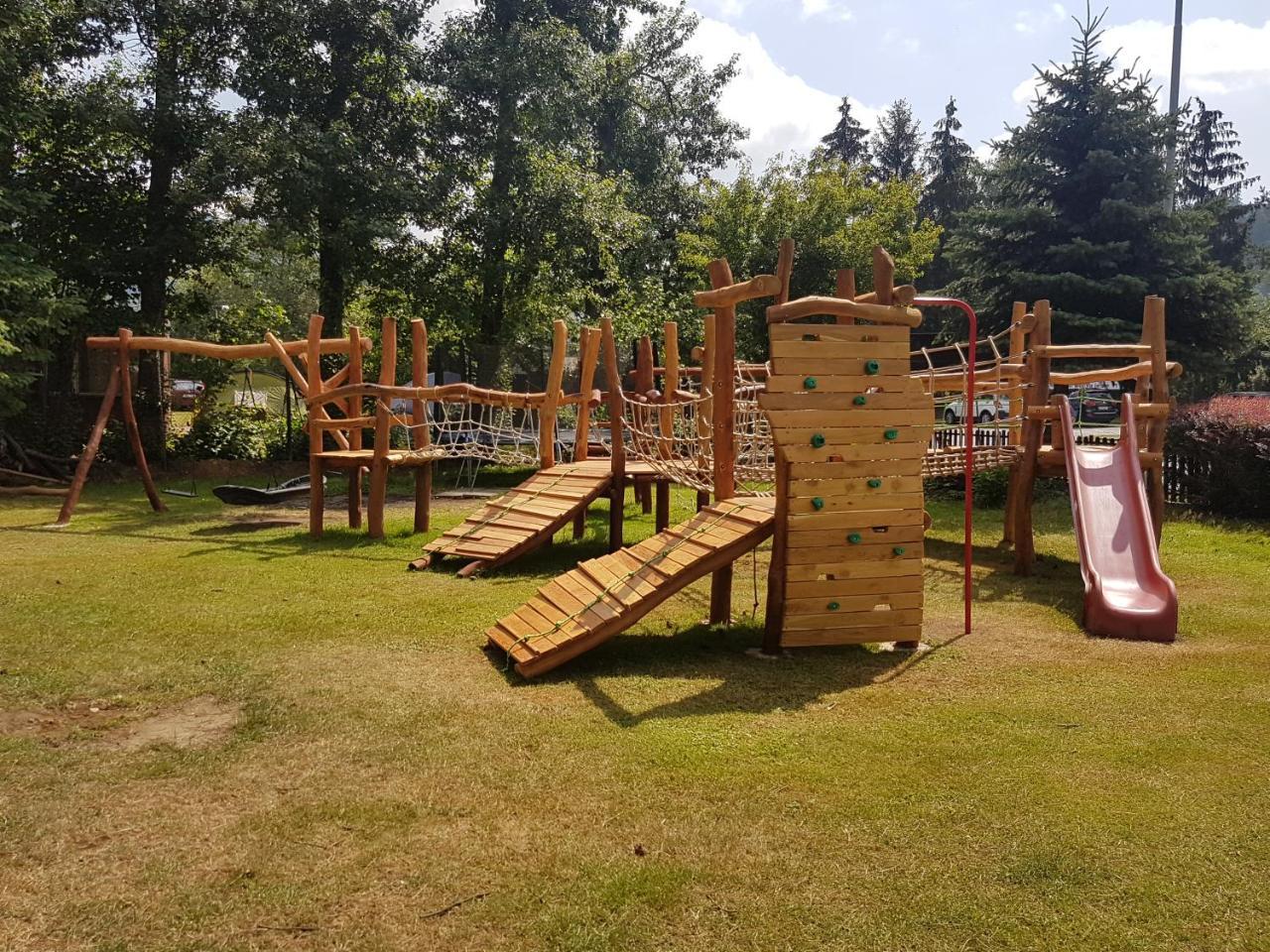 Hotel Horal Rožnov pod Radhoštěm Eksteriør billede